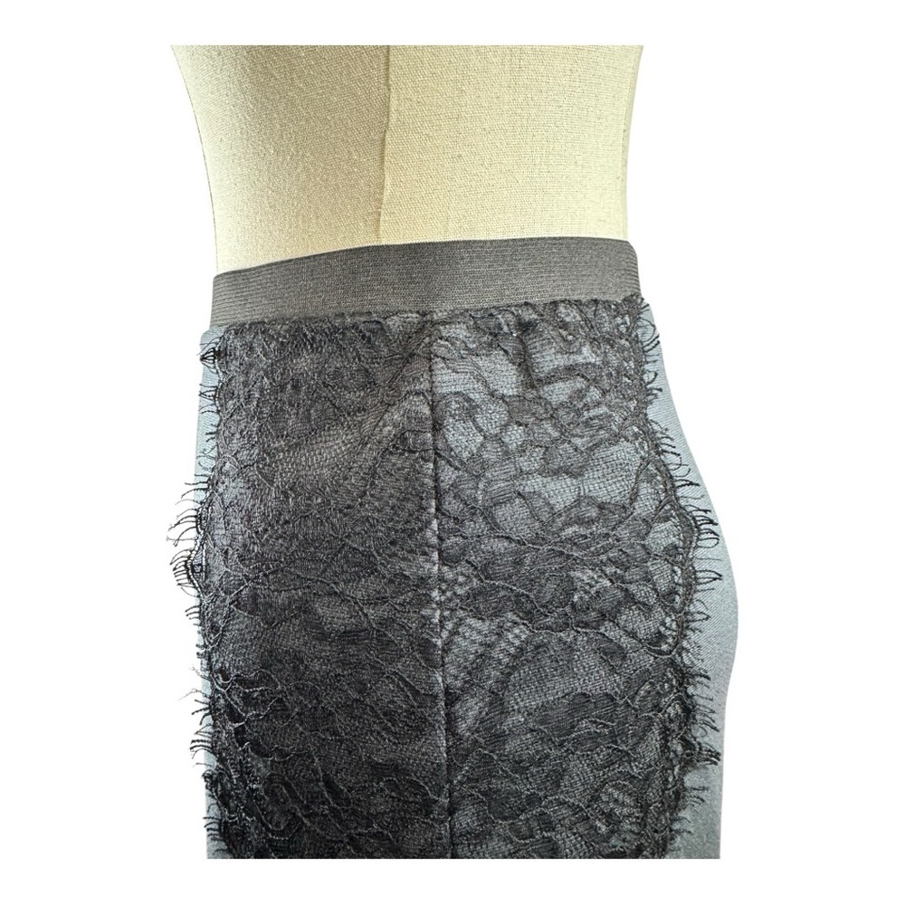 Velvet by Graham & Spencer Grey Lace Trim Pencil Skirt Size 4P - Picture 2 of 7